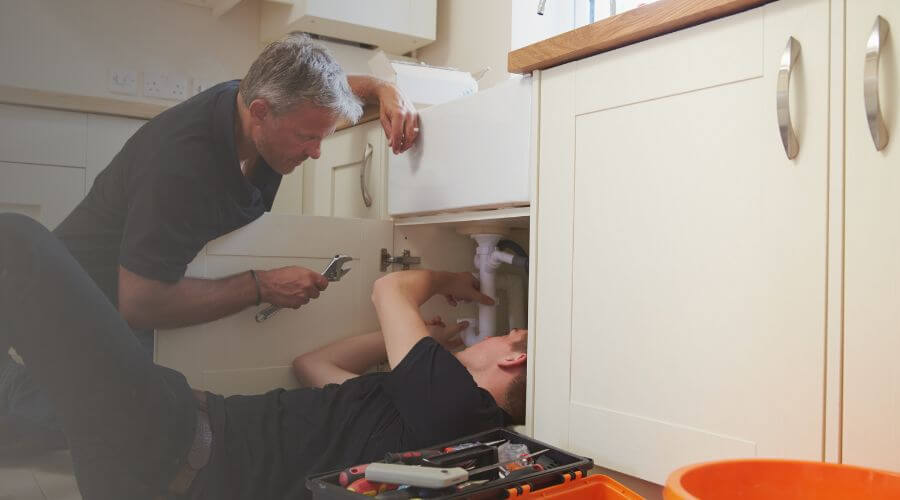 Professional expert plumbing services in Cost, TX